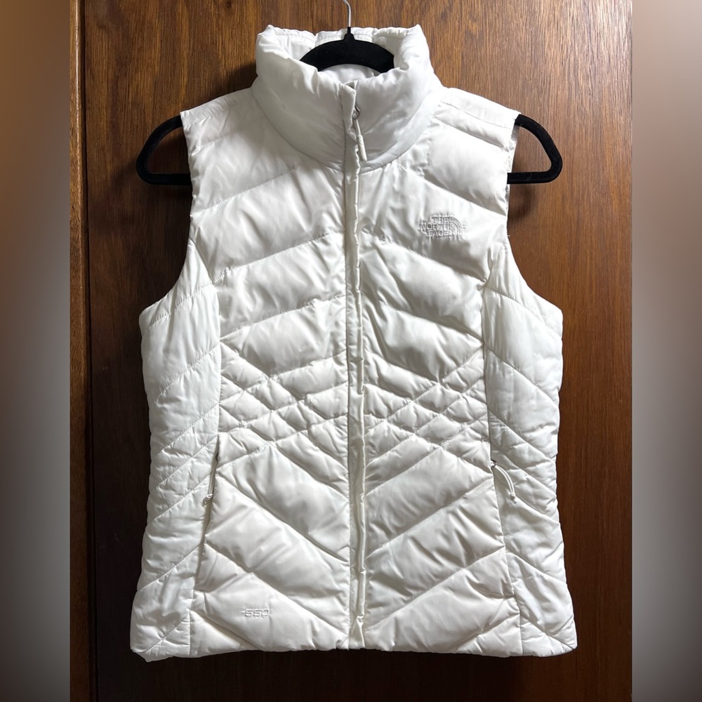 The North Face White Quilted Aconcagua 550 Goose Down Vest Outdoor Winter WARM - Picture 3 of 12